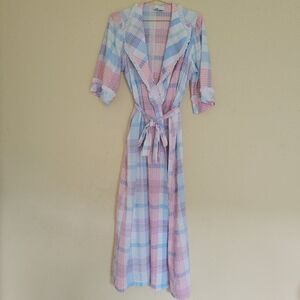 Violette plaid robe with lace trim size small/ medium